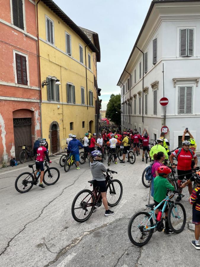 Appartamento Di Via Macello Vecchio Spoleto Exterior photo